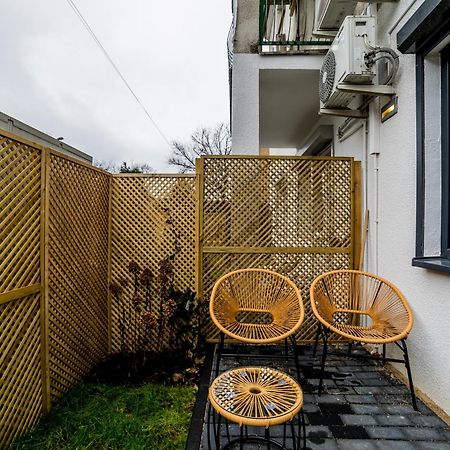 Grunwald Raszynska Studios Poznań Exterior foto